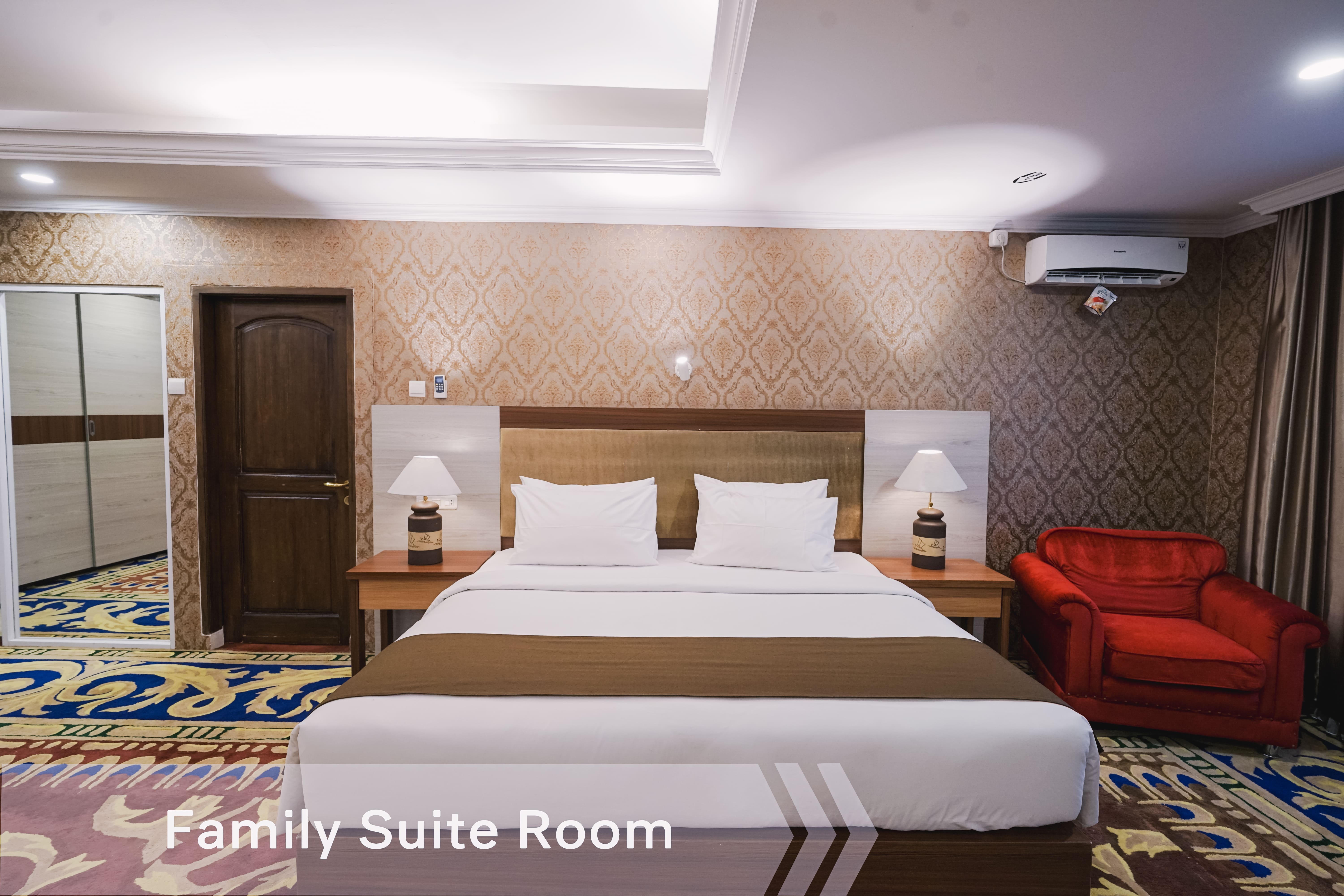 FAMILY SUITE 4