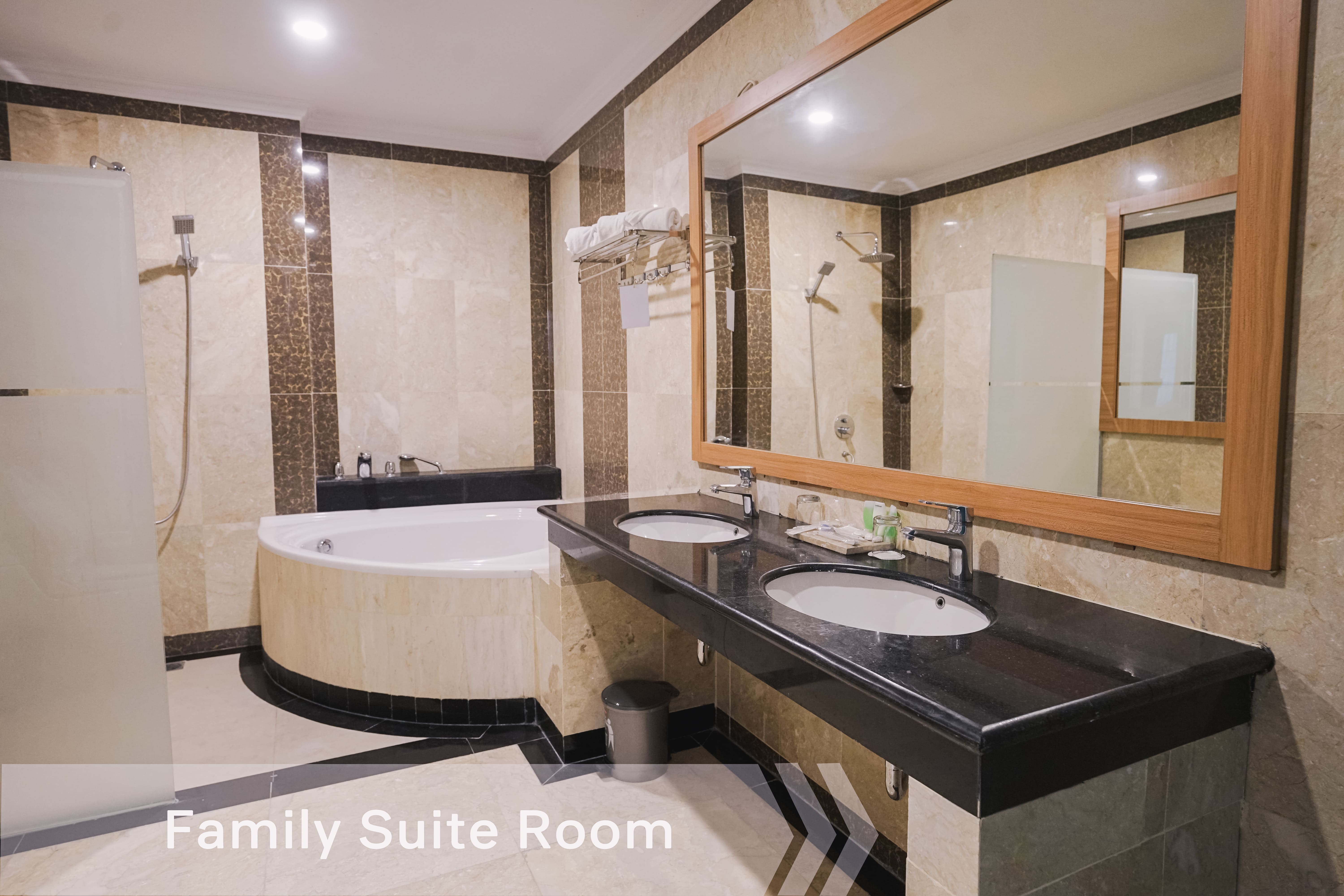 FAMILY SUITE 5